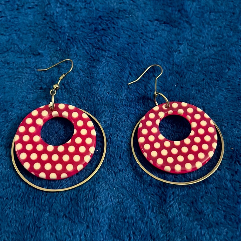 Pink hoop earrings
